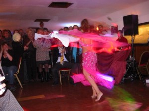 Croisiere en Seine - Danseuse orientale 